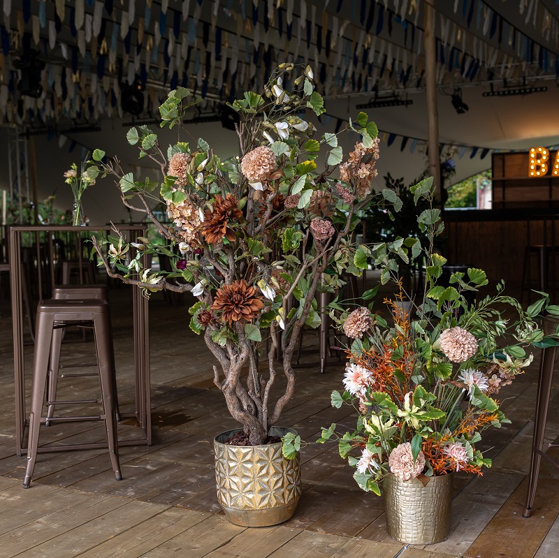 Kunstbloemstuk in pot - groot