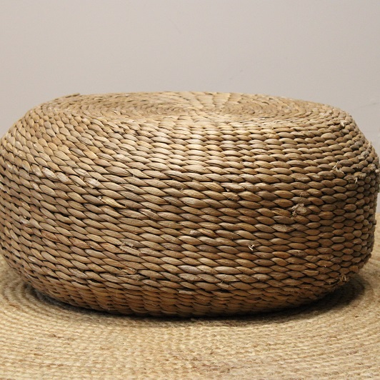 Poef rotan hard hoog