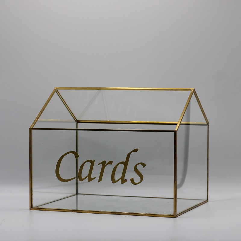 Enveloppendoos goud huis