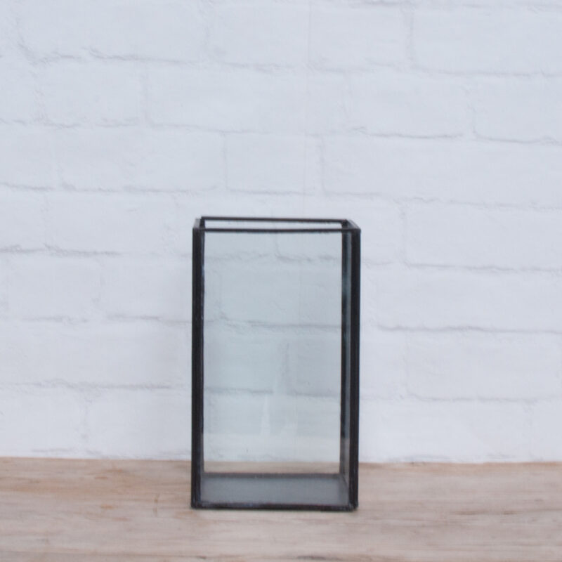 Glazen box / gastenboek