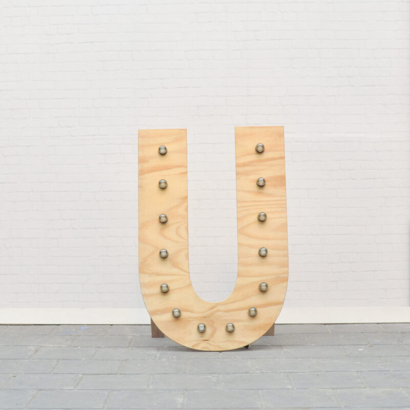 Lichtletter U - klein (ca. 60 cm)