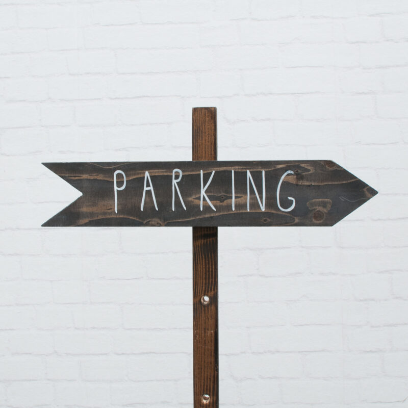 Wegwijzer parking rechts